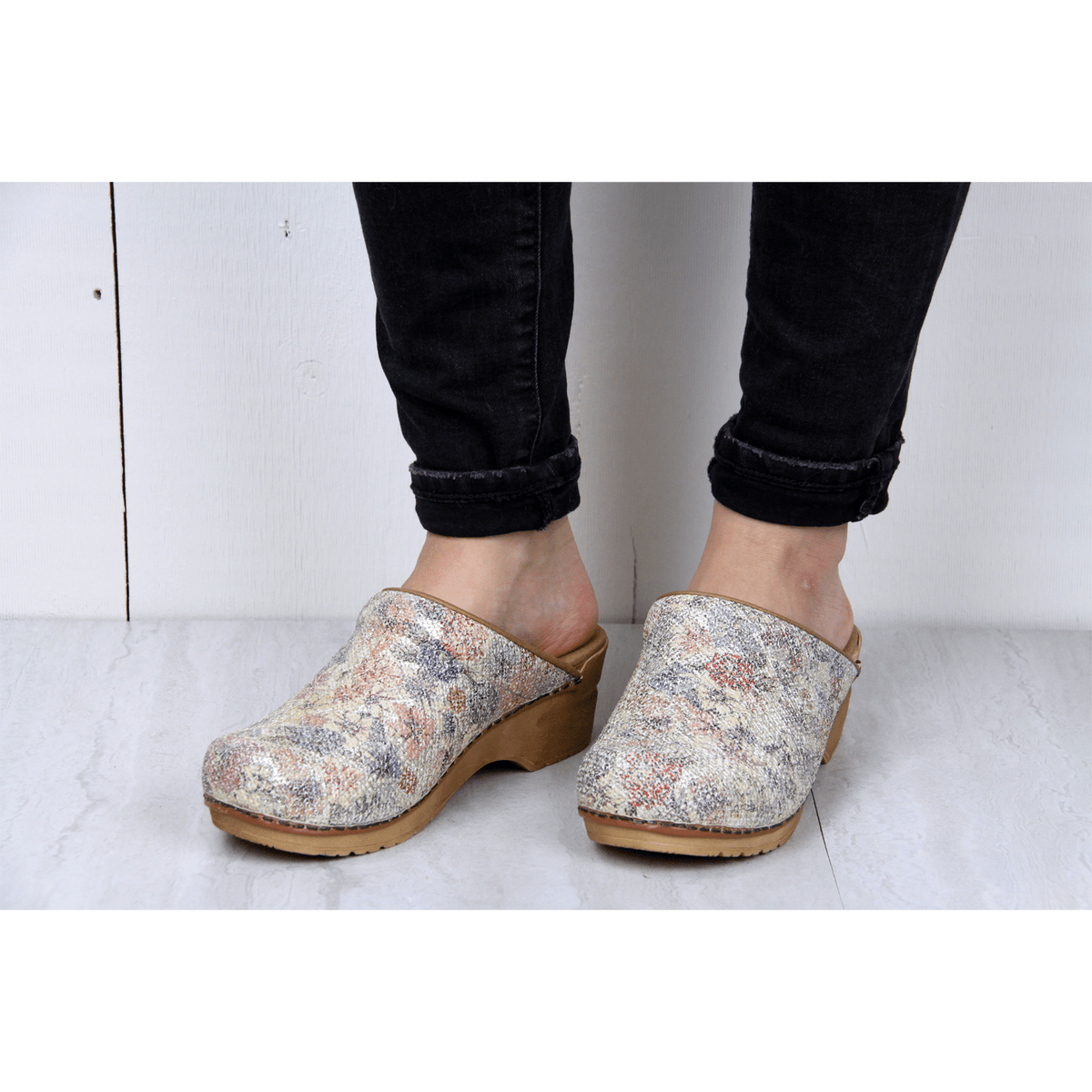 Sanita vegan clogs hotsell
