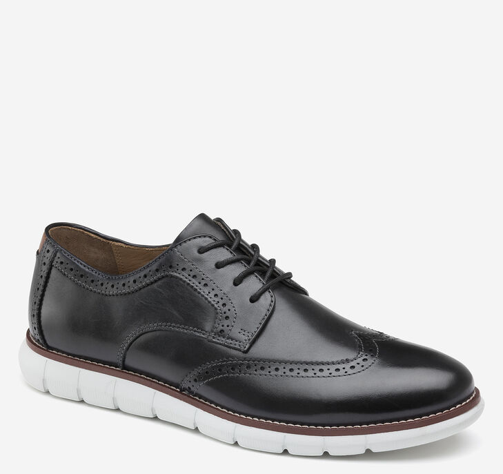 Johnston & Murphy Holden Wingtip Men's Dress Shoes